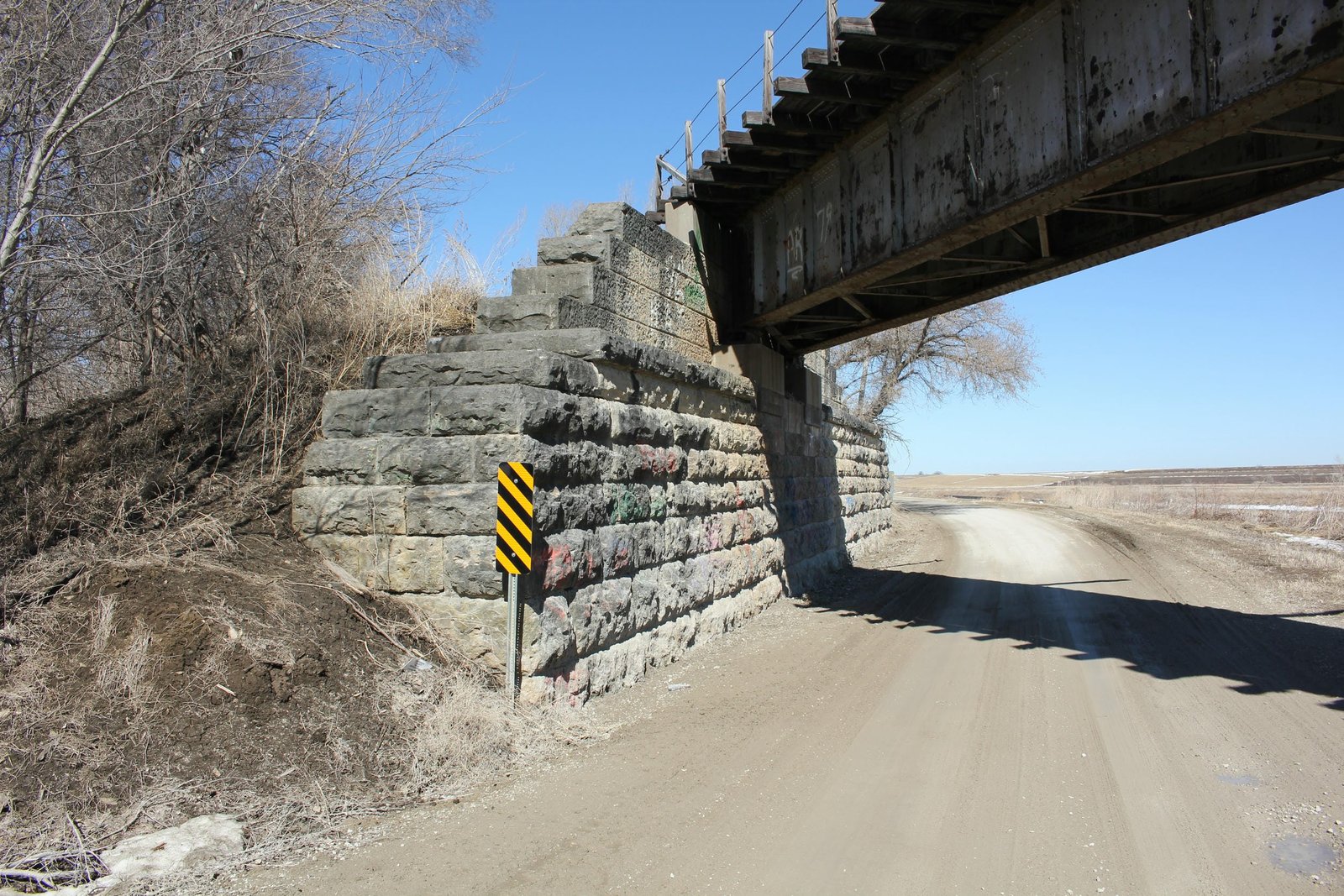 North abutment